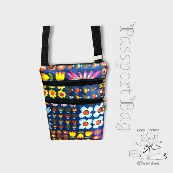 Unbranded Floral Crossbody - Passport Style Bag - Picture 2 of 11